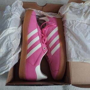Cute Pink Gazelle Adidas 🎀🩷